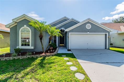 15407 Montilla Loop. . Houses for rent in tampa under 1000